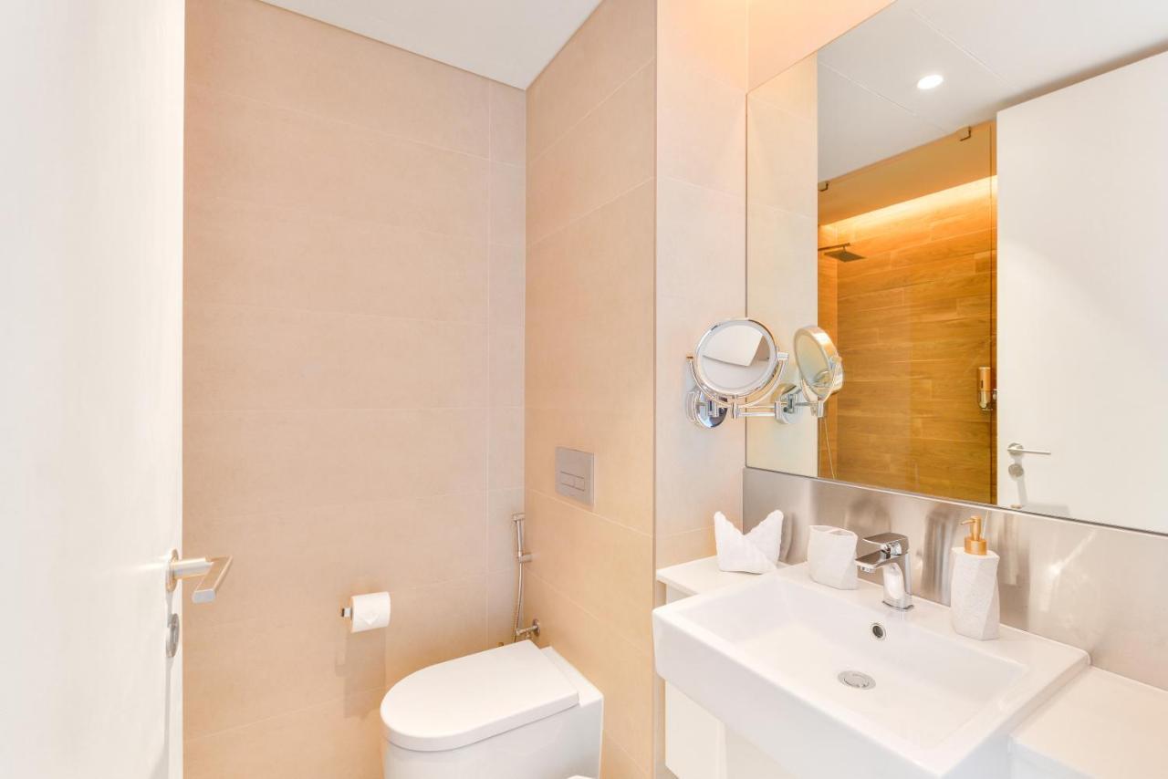 Contemporary And Spacious 2 Bedroom In Bluewaters Island ドバイ エクステリア 写真
